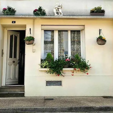 Maison Le Trefle Pensionat 4*