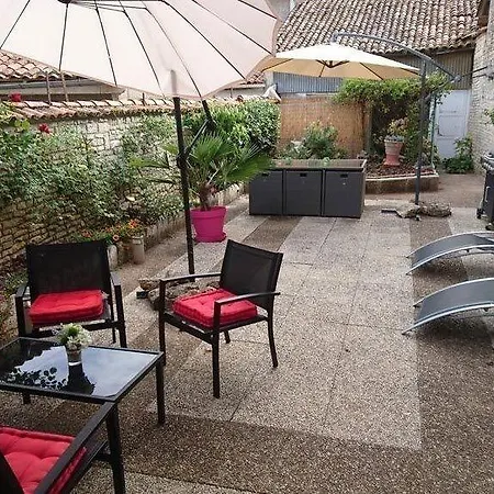 Pensionat Maison Le Trefle Chef-Boutonne