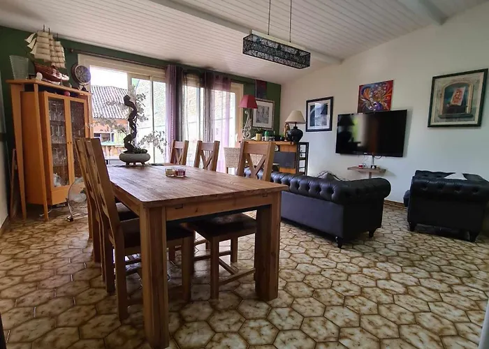 Maison Le Trefle Pensión Chef-Boutonne