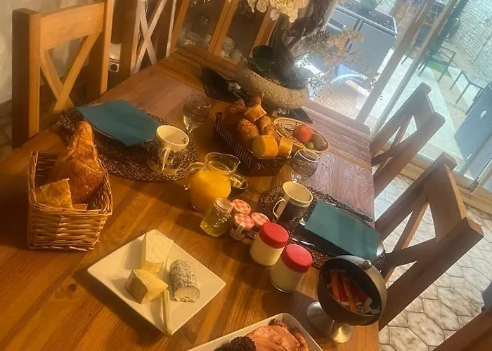 Maison Le Trefle 4* Chef-Boutonne