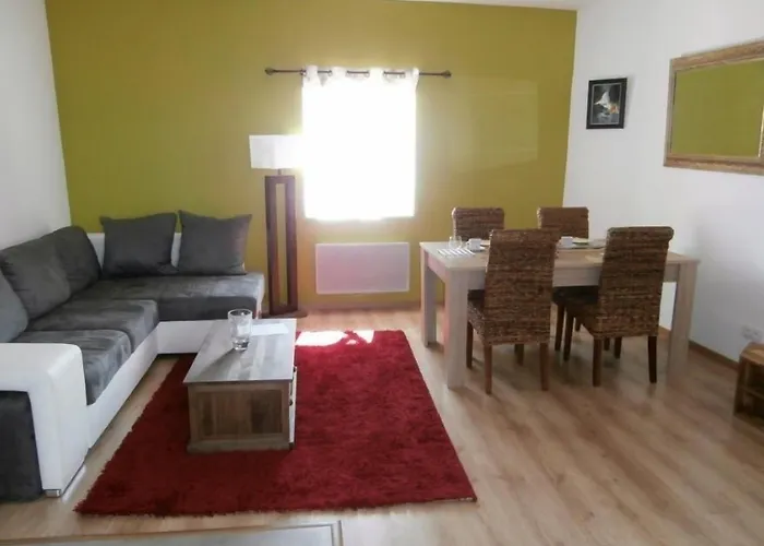 Pensión Maison Le Trefle Chef-Boutonne